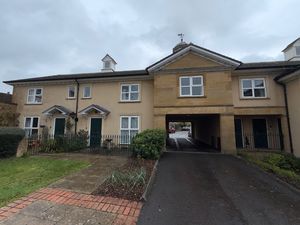 11 Ashcombe Court- click for photo gallery